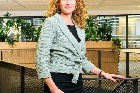 Waarnemend deken Sanne van Oers uitsnede