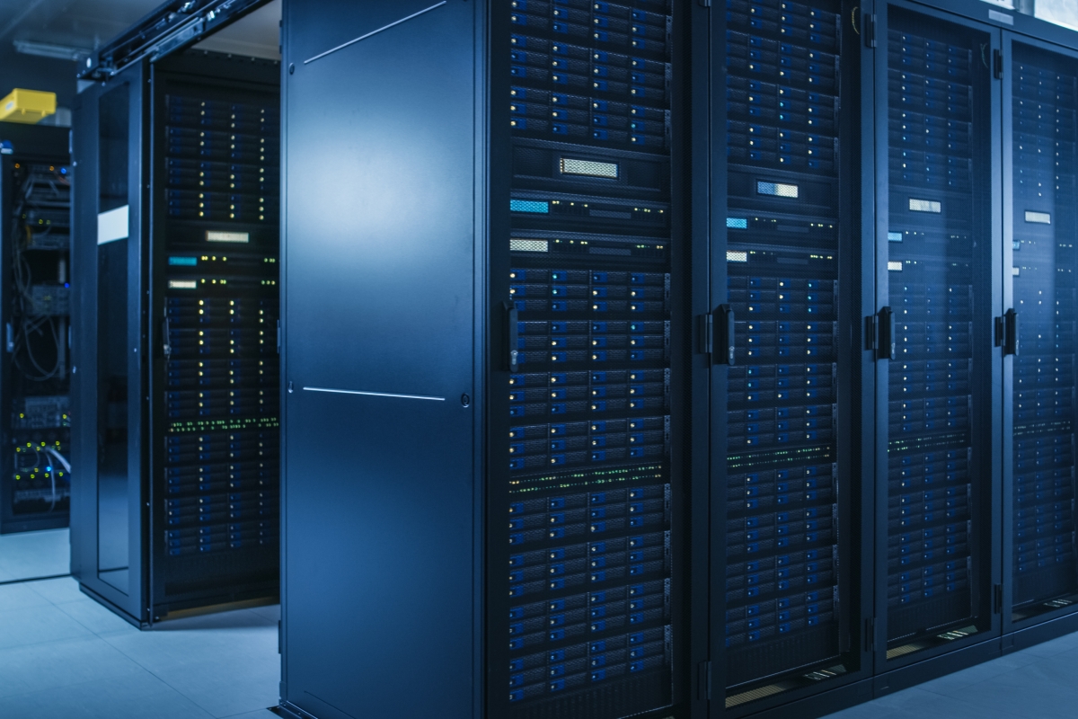 IStock-1148233812 Dilemma datacenter