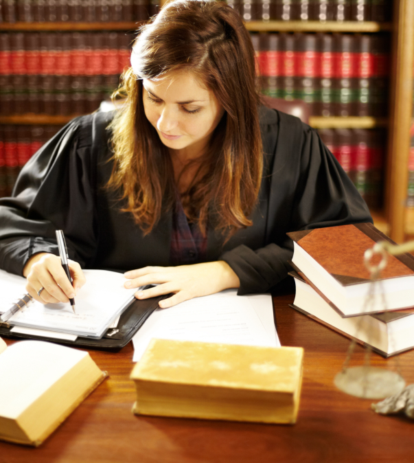 Dilemma jonge advocaat iStock-174222038