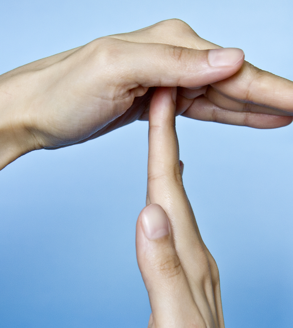 Twee handen die het gebaar 'Time-out' maken