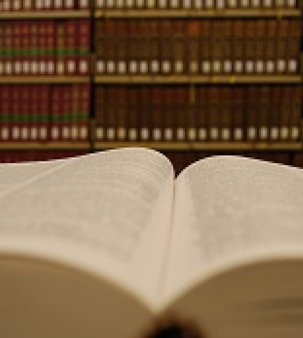 Wetboek - iStock-131997810